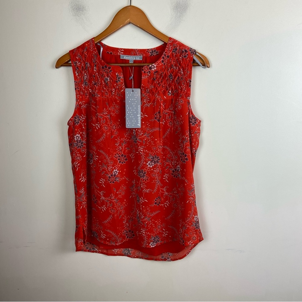 Daniel Rainn Orange/Red White Floral‎ Sleeveless Blouse Top Size Small NWT Fall